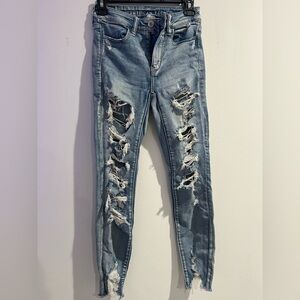 Women’s American Eagle High-Rise Light Blue ripped Jeggings size 2 Short